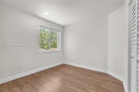 1125 Doveplum Street Hollywood FL 33019