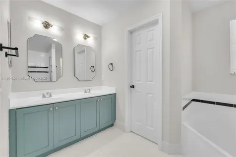 1125 Doveplum Street Hollywood FL 33019