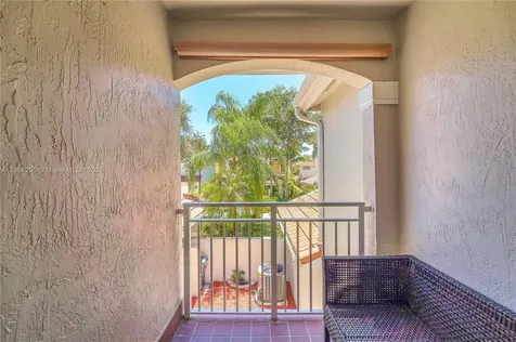 1125 Doveplum Street Hollywood FL 33019