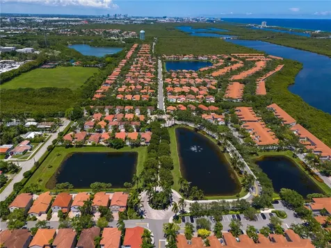 1125 Doveplum Street Hollywood FL 33019