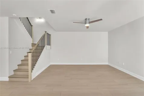1125 Doveplum Street Hollywood FL 33019