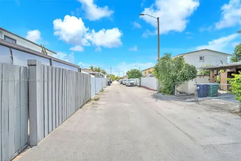 19328 NW 46th Avenue Miami Gardens FL 33055