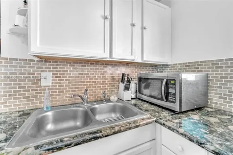 19328 NW 46th Avenue Miami Gardens FL 33055