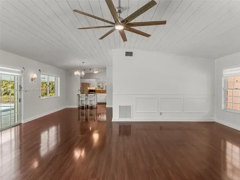 9310 SW 70th Avenue Pinecrest FL 33156