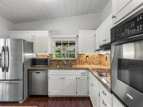 9310 SW 70th Avenue Pinecrest FL 33156
