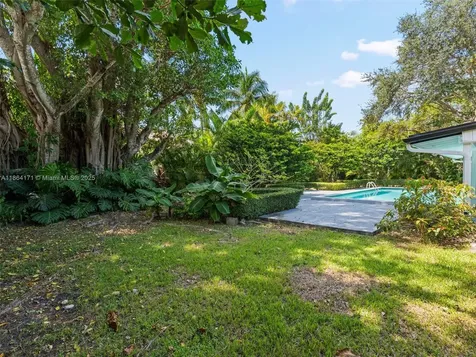 9310 SW 70th Avenue Pinecrest FL 33156