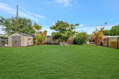 6361 Liberty Street Hollywood FL 33024