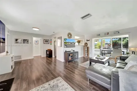 6361 Liberty Street Hollywood FL 33024