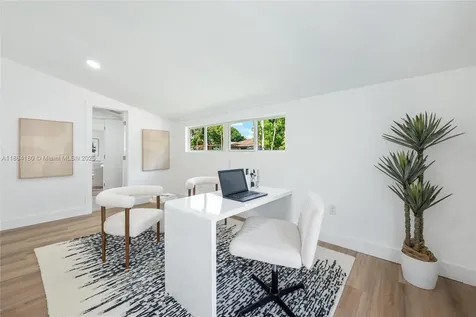 600 SW 64th Parkway Pembroke Pines FL 33023