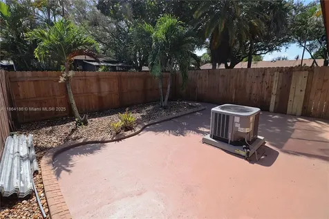 2311 Elm Court Pembroke Pines FL 33026