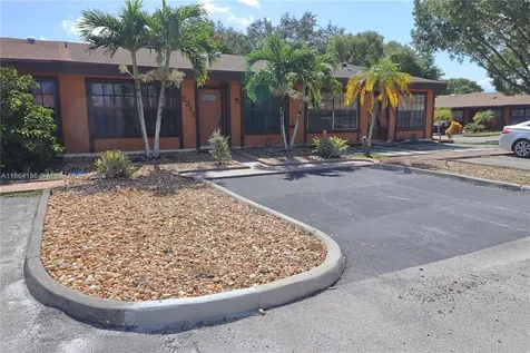 2311 Elm Court Pembroke Pines FL 33026