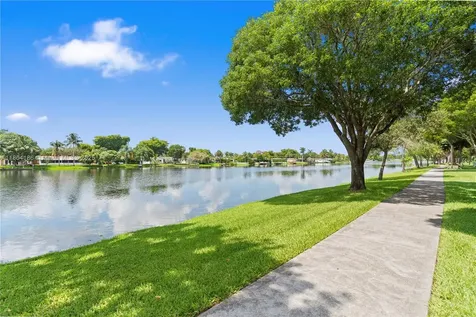 2311 Elm Court Pembroke Pines FL 33026