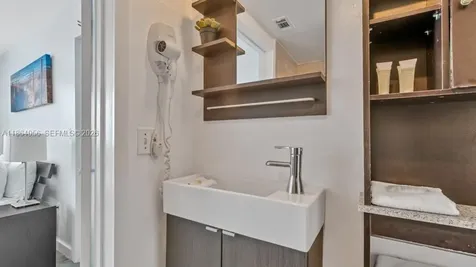865 Collins Avenue Miami Beach FL 33139