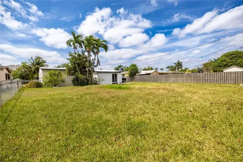 1625 NW 9th Court Homestead FL 33030