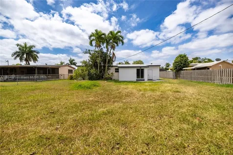 1625 NW 9th Court Homestead FL 33030