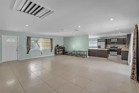 7821 NW 45th Street Lauderhill FL 33351