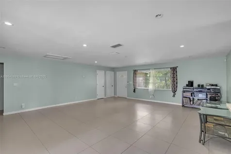 7821 NW 45th Street Lauderhill FL 33351