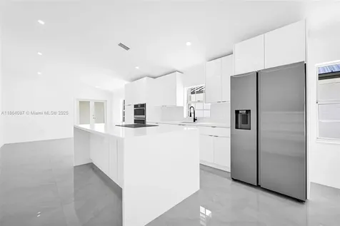 5348 SW 142nd Place Miami FL 33175