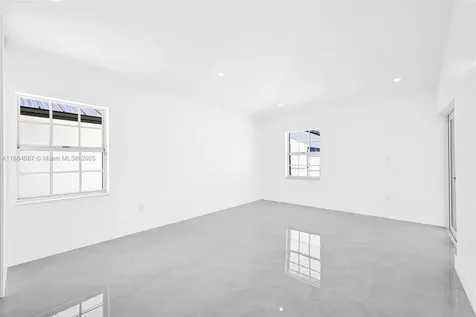 5348 SW 142nd Place Miami FL 33175