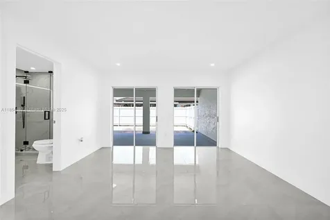 5348 SW 142nd Place Miami FL 33175