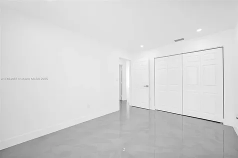 5348 SW 142nd Place Miami FL 33175
