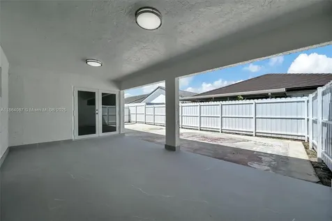 5348 SW 142nd Place Miami FL 33175