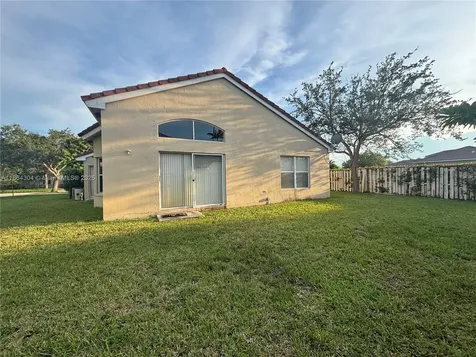 18581 NW 23rd Street Pembroke Pines FL 33029