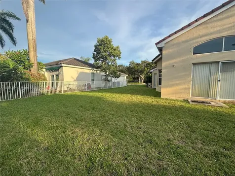 18581 NW 23rd Street Pembroke Pines FL 33029