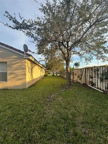 18581 NW 23rd Street Pembroke Pines FL 33029