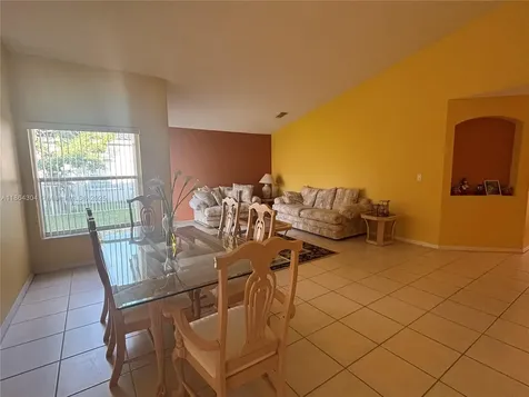 18581 NW 23rd Street Pembroke Pines FL 33029