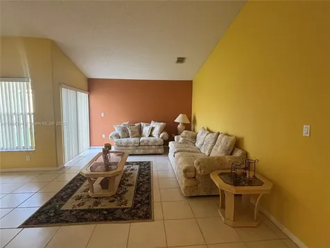 18581 NW 23rd Street Pembroke Pines FL 33029