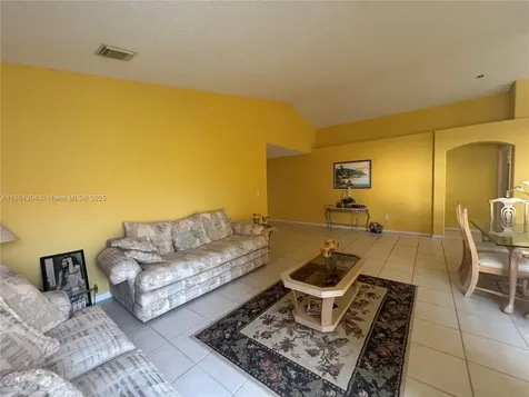 18581 NW 23rd Street Pembroke Pines FL 33029