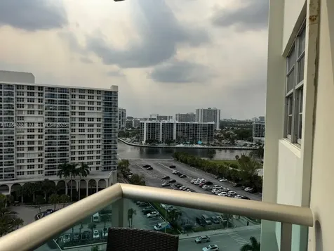 3801 S Ocean Drive Hollywood FL 33019