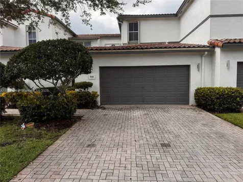 876 W Spinnaker Drive W Hollywood FL 33019