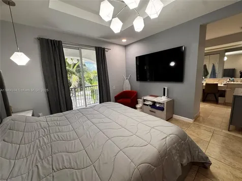 876 W Spinnaker Drive W Hollywood FL 33019