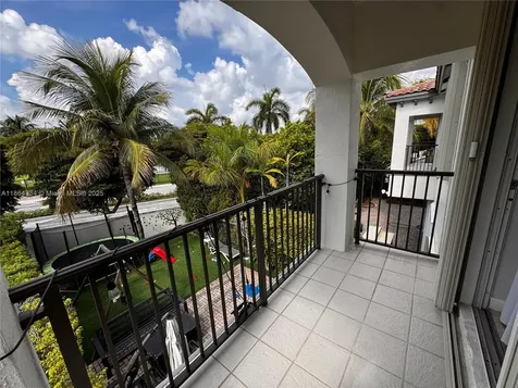 876 W Spinnaker Drive W Hollywood FL 33019