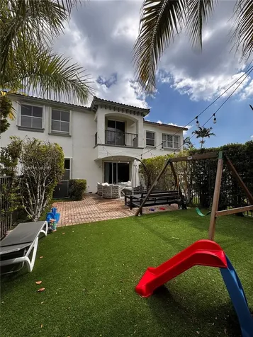 876 W Spinnaker Drive W Hollywood FL 33019