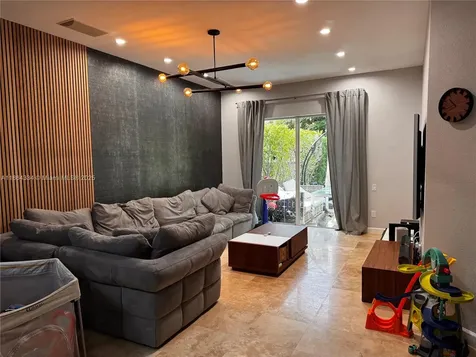876 W Spinnaker Drive W Hollywood FL 33019