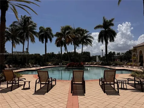 876 W Spinnaker Drive W Hollywood FL 33019