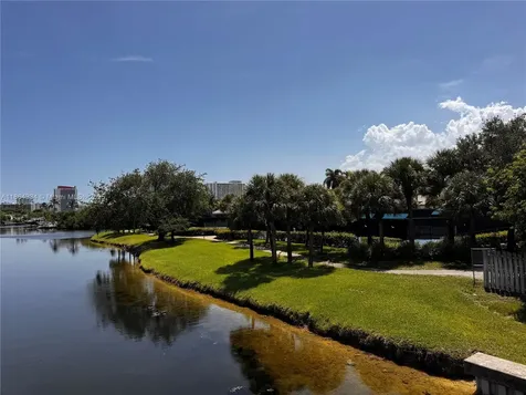 876 W Spinnaker Drive W Hollywood FL 33019