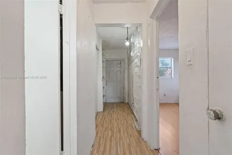 2433 NW 20th Street Fort Lauderdale FL 33311