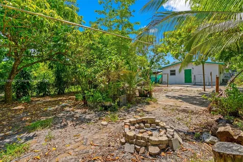 2433 NW 20th Street Fort Lauderdale FL 33311