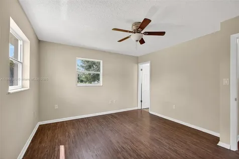 7107 Penny Lane Fort Pierce FL 34951