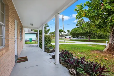 7107 Penny Lane Fort Pierce FL 34951