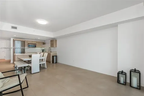 16385 Biscayne Boulevard North Miami Beach FL 33160
