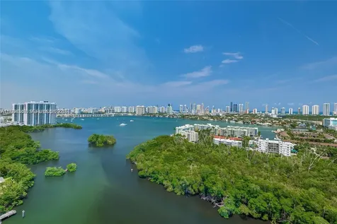 16385 Biscayne Boulevard North Miami Beach FL 33160