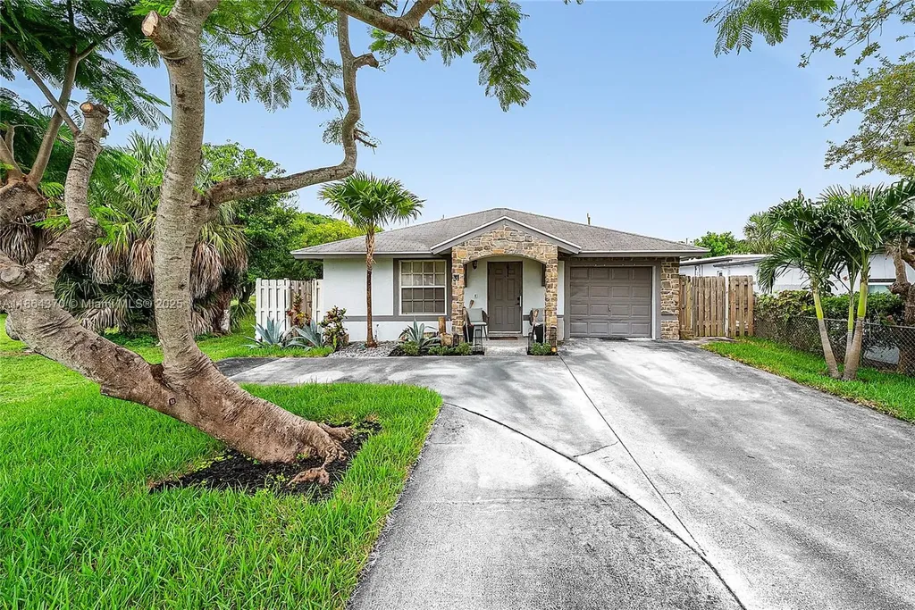 31 SW 11th Avenue Delray Beach FL 33444