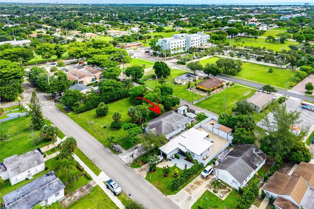 31 SW 11th Avenue Delray Beach FL 33444