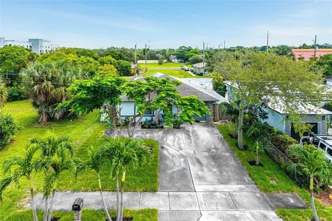 31 SW 11th Avenue Delray Beach FL 33444