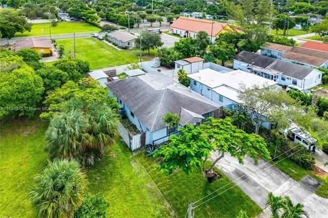 31 SW 11th Avenue Delray Beach FL 33444